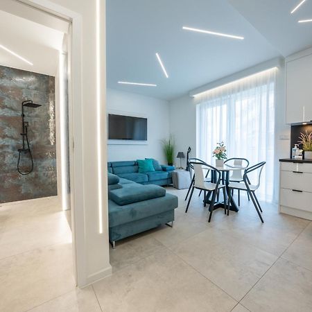 Apartament Z Tarasem Morska 8 Rewal 50M Do Morza Apartment ภายนอก รูปภาพ