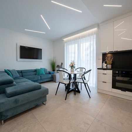 Apartament Z Tarasem Morska 8 Rewal 50M Do Morza Apartment ภายนอก รูปภาพ