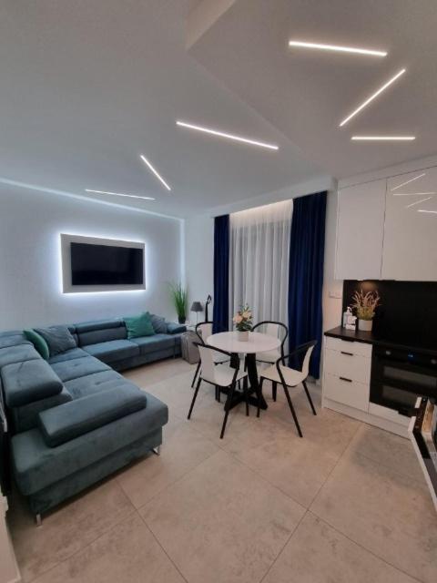 Apartament Z Tarasem Morska 8 Rewal 50M Do Morza Apartment ภายนอก รูปภาพ